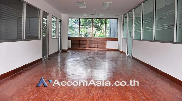 unit Office space For Rent in Dusit, Bangkok  (AA15889)